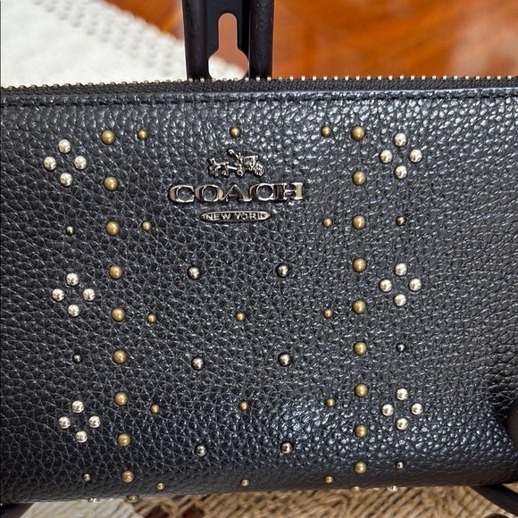 NWOT Coach Bandana Rivets Studded Black Pebbled Leather Accordion Wallet - Picture 5 of 14